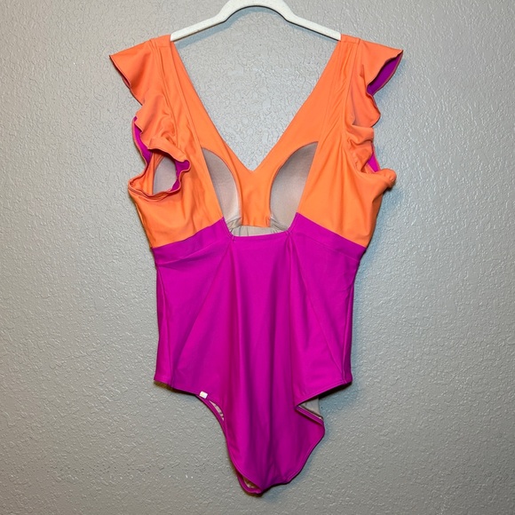 Summersalt The Ruffle Backflip one piece swimsuit hibiscus tangerine Size 20 - Picture 4 of 9